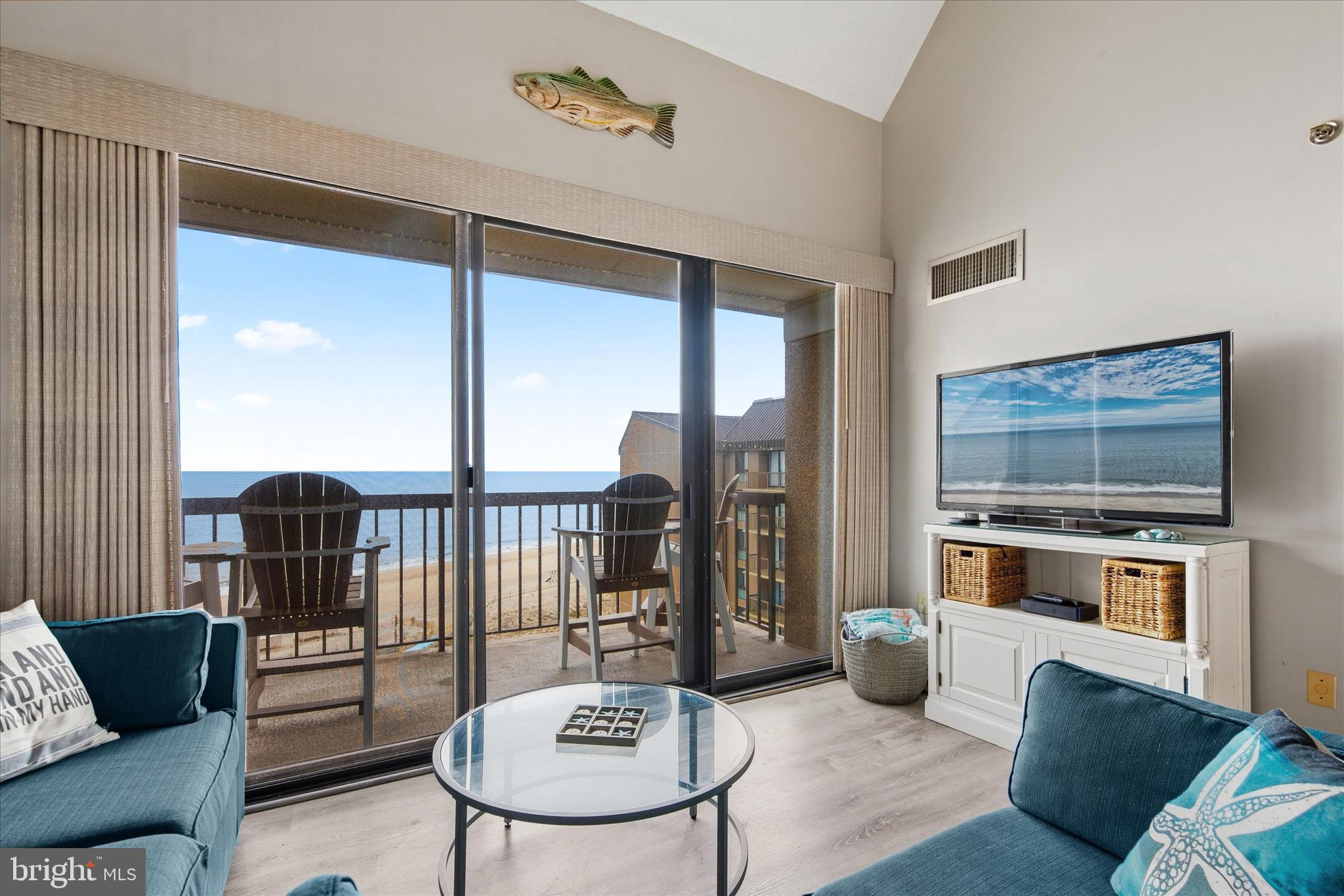 SEA COLONY EAST - Residential