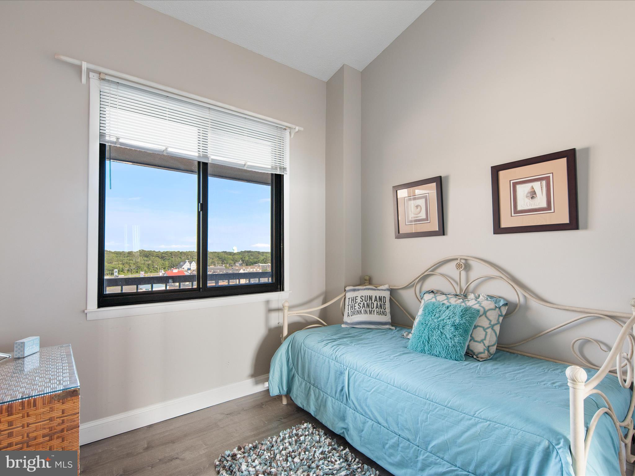 SEA COLONY EAST - Residential