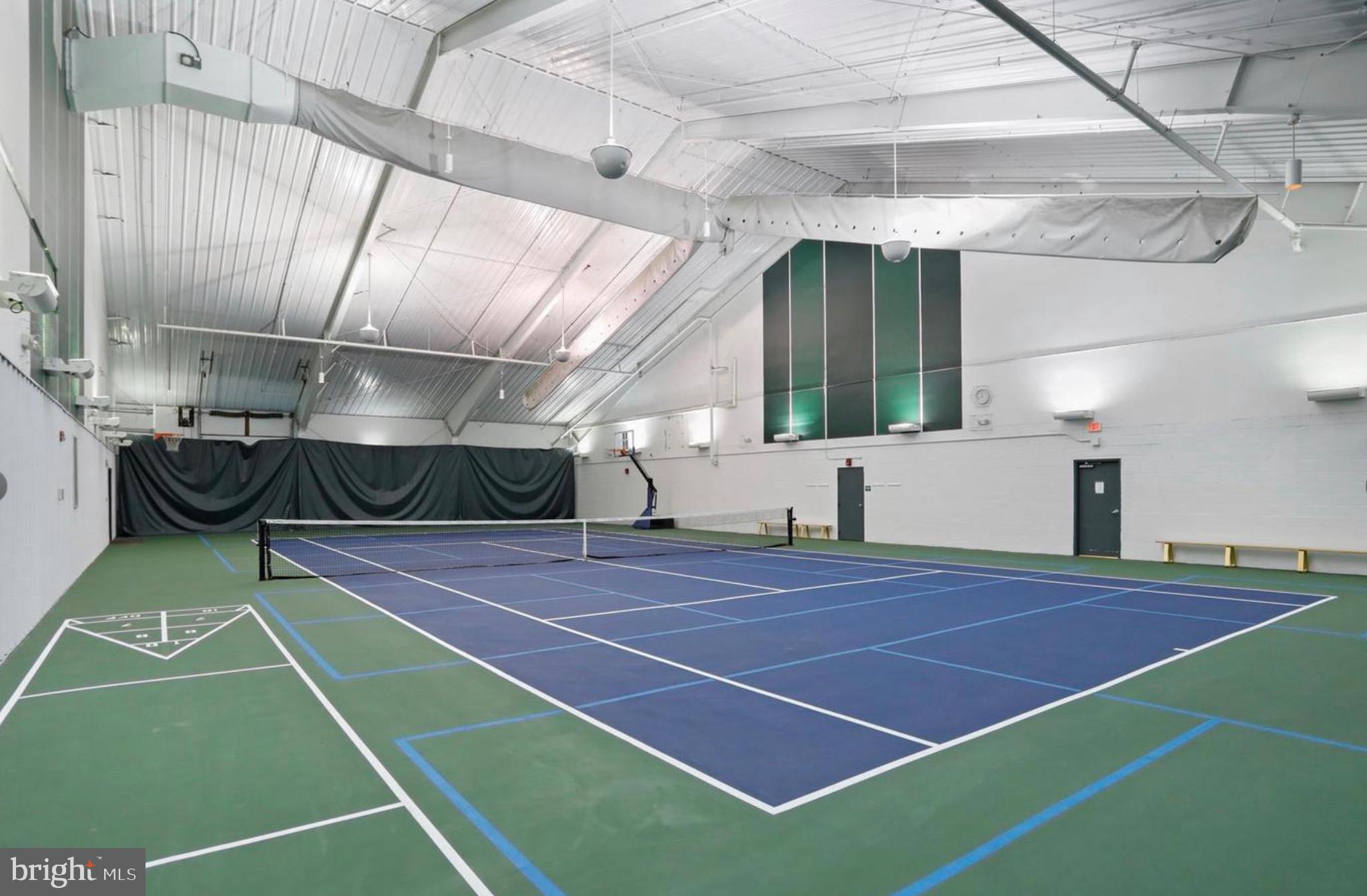 THE WOODS - Residential