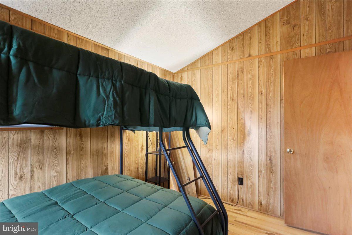 THE WOODS - Residential