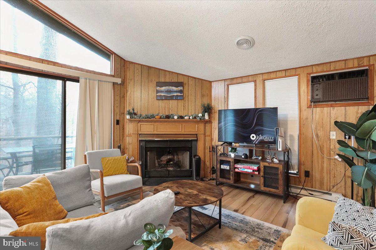 THE WOODS - Residential