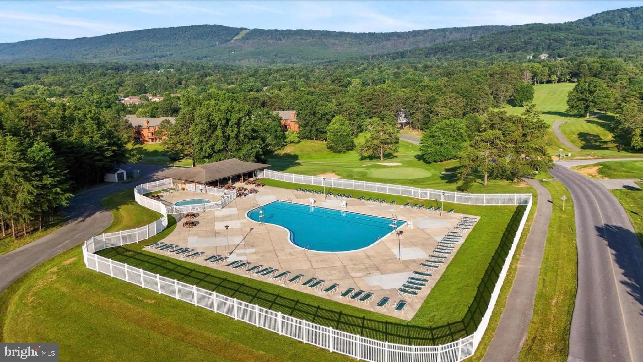 THE WOODS - Residential