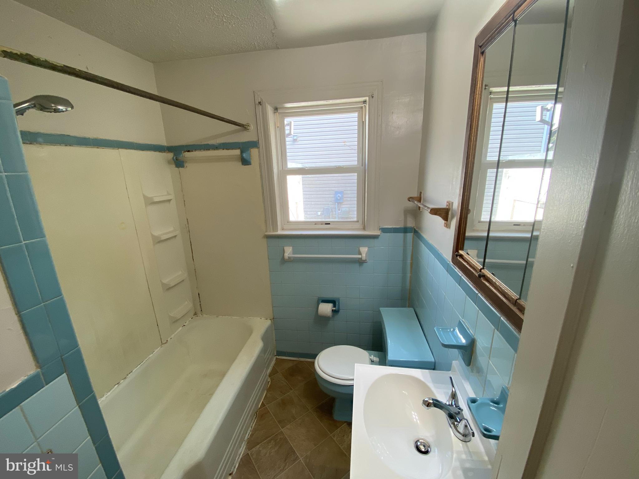 JACKSON PARK - Residential Lease