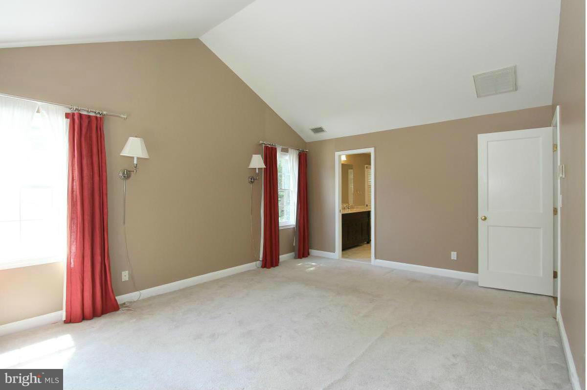 BRADLEY HILLS - Residential Lease