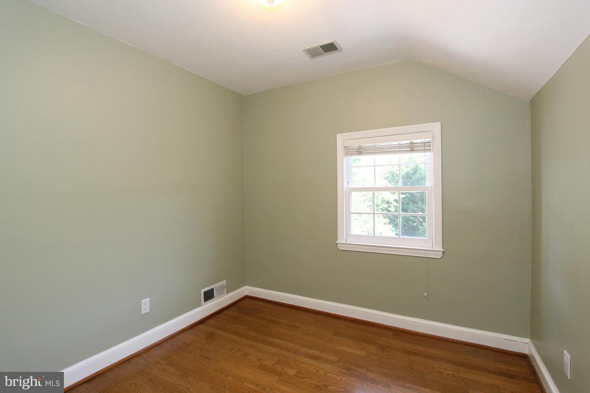 BRADLEY HILLS - Residential Lease