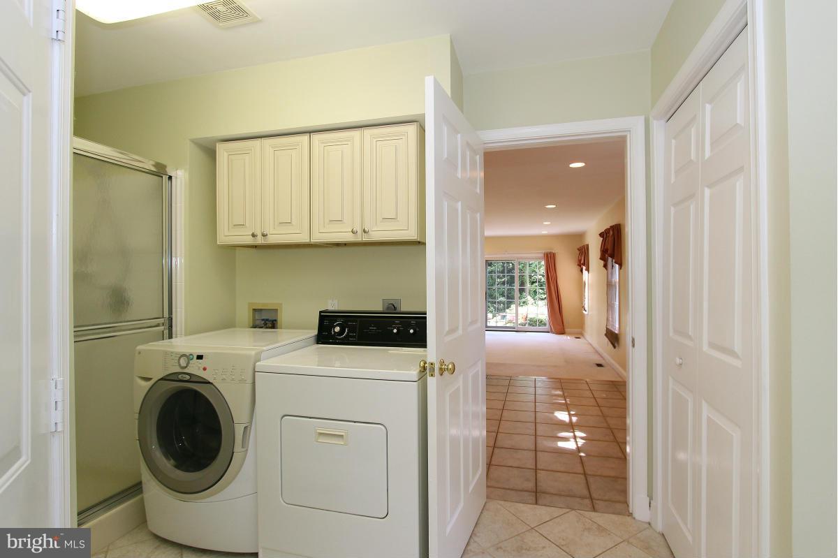 BRADLEY HILLS - Residential Lease