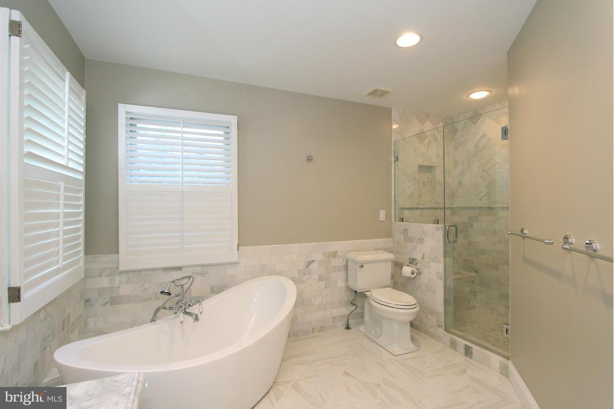 BRADLEY HILLS - Residential Lease