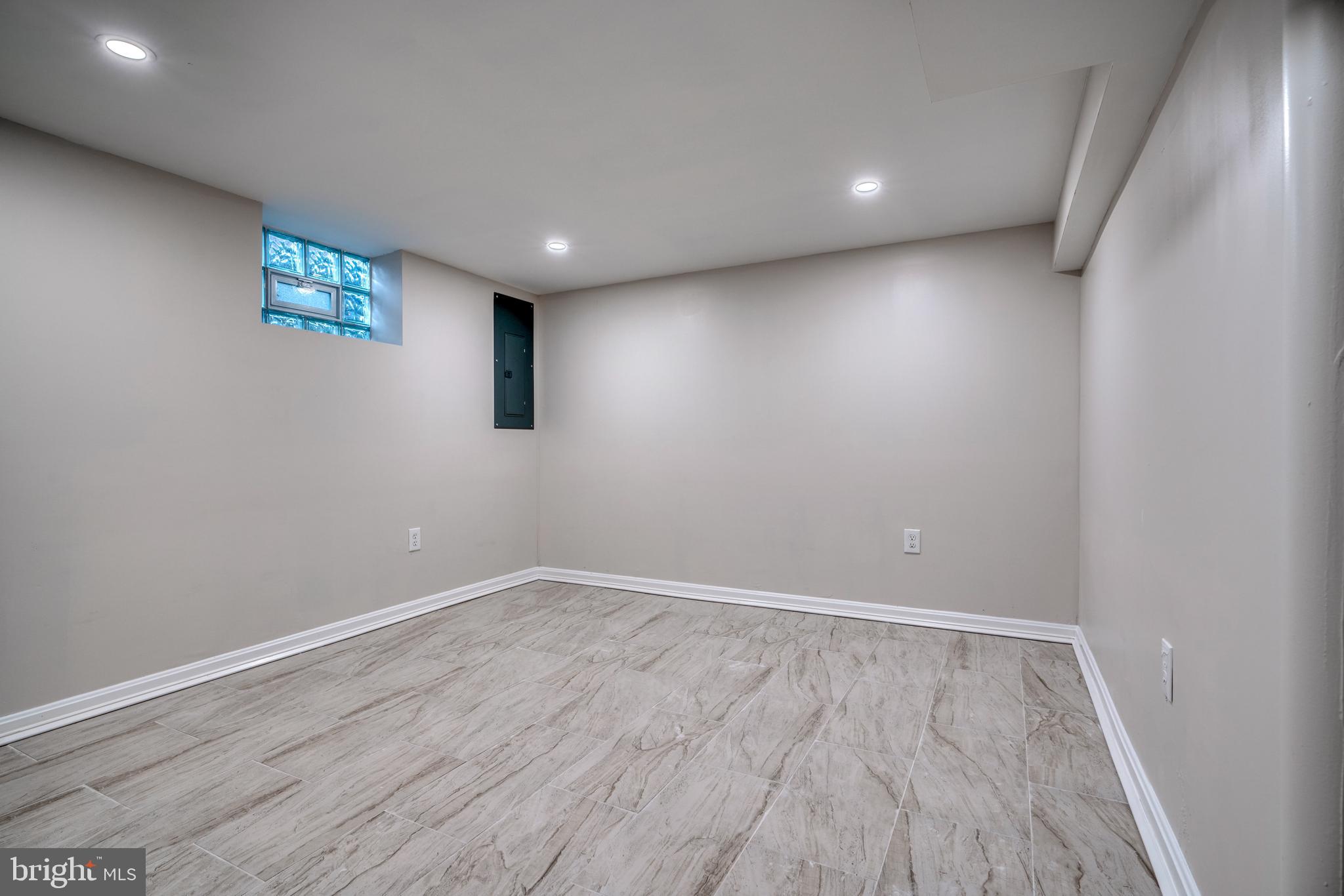 PARKVILLE - Residential