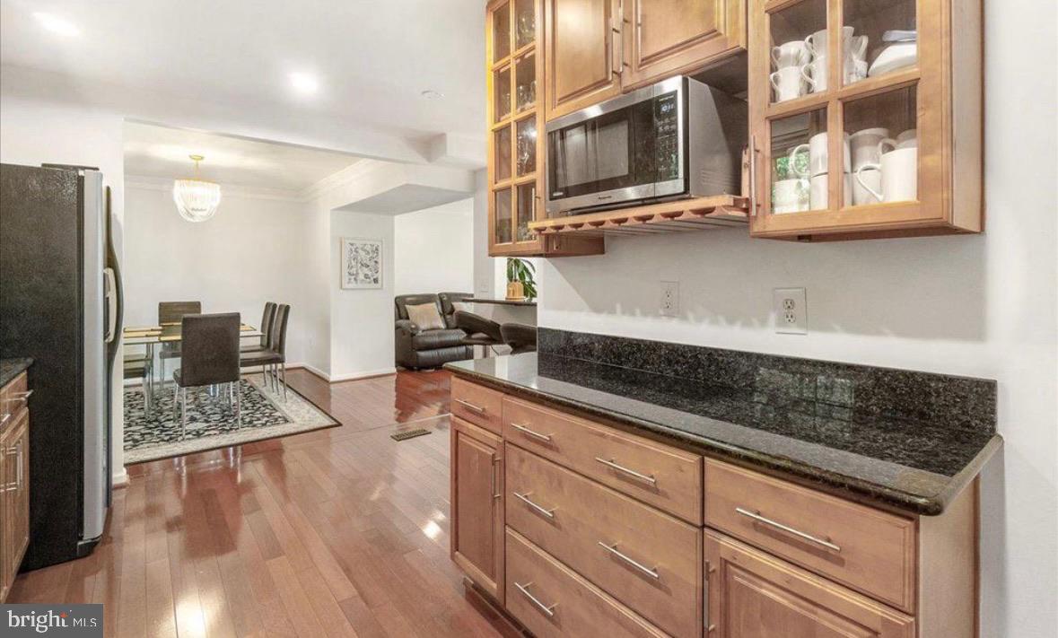 HUNTERS WOODS - Residential Lease