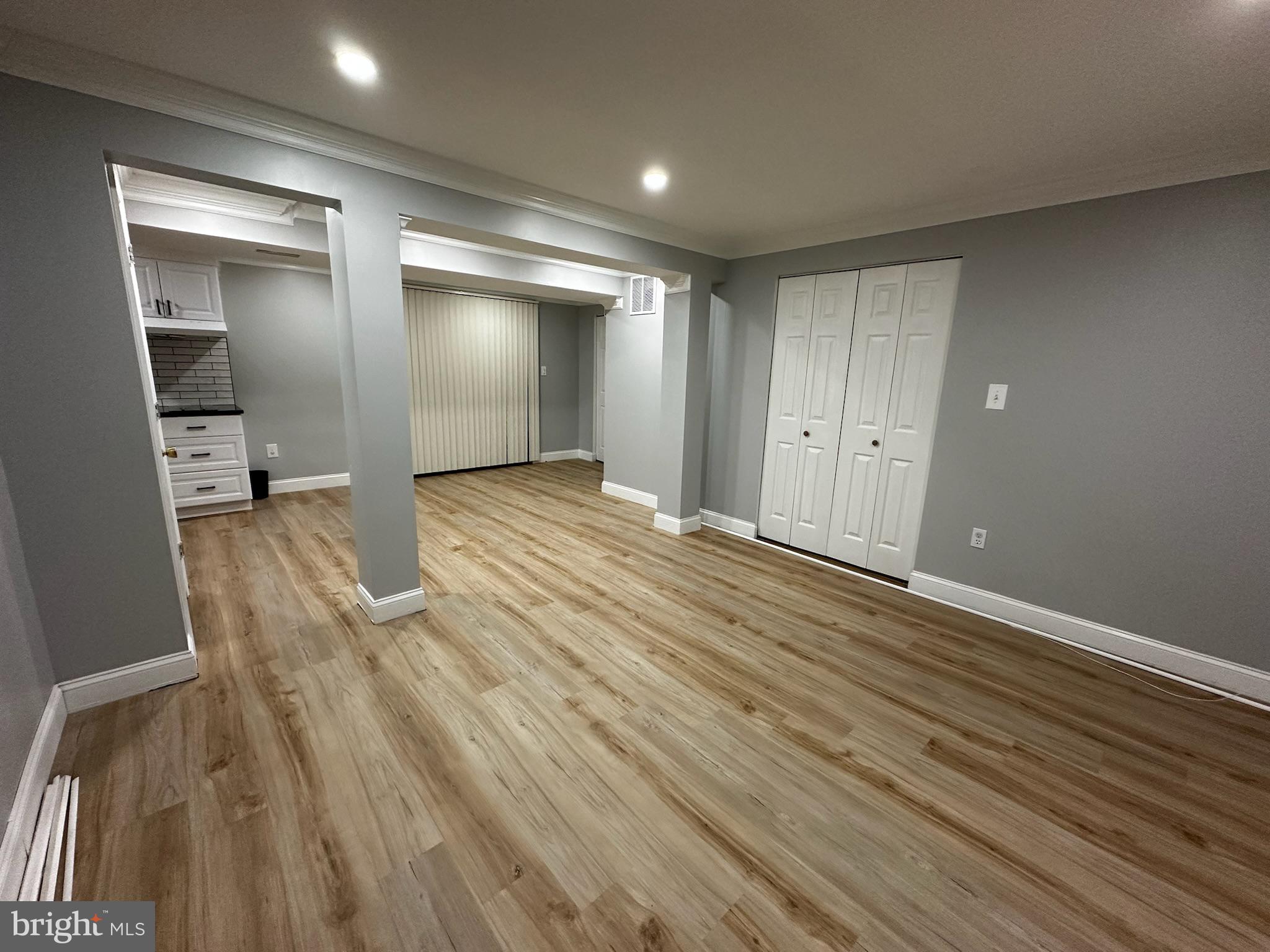 HUNTERS WOODS - Residential Lease