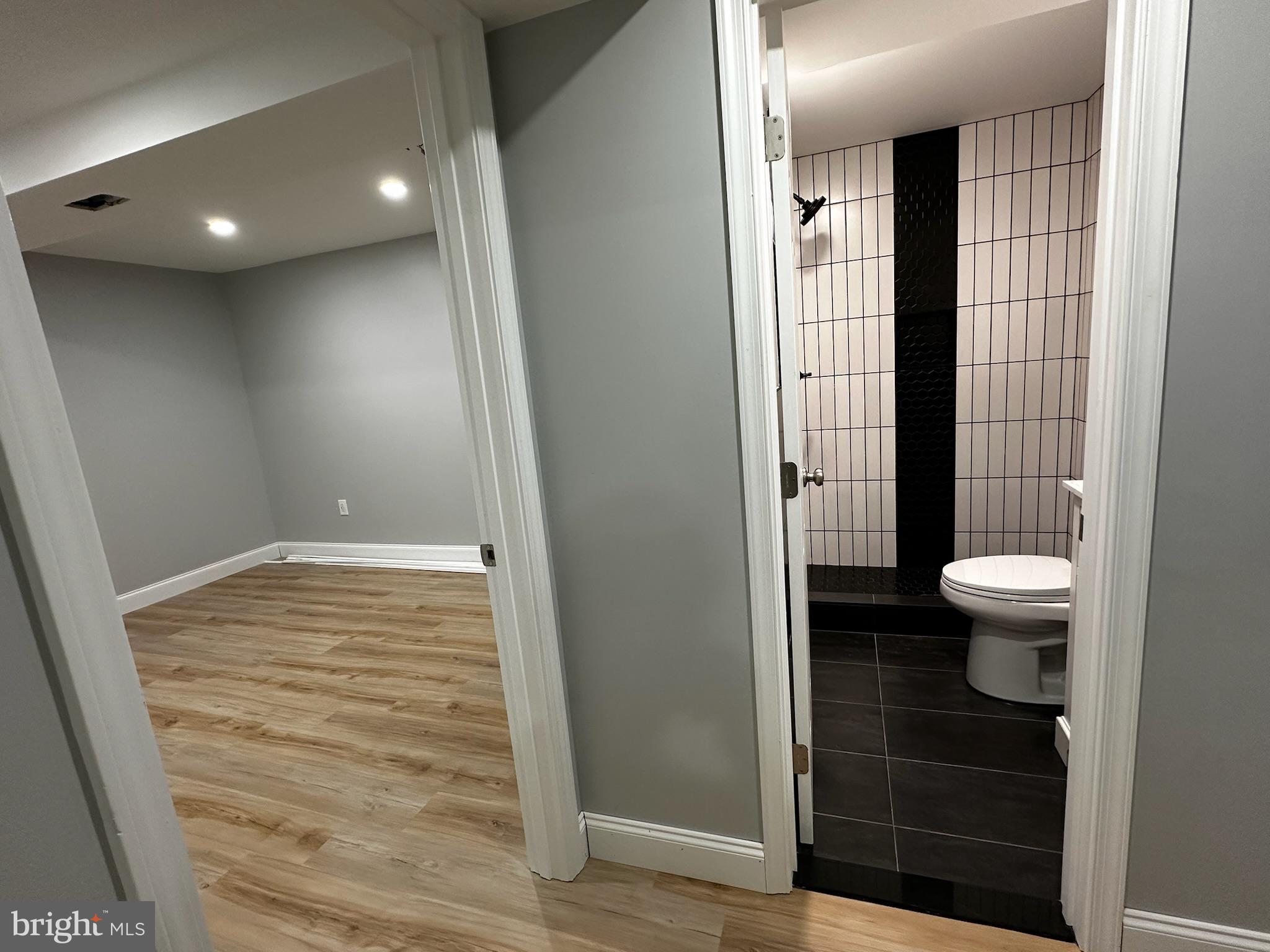 HUNTERS WOODS - Residential Lease