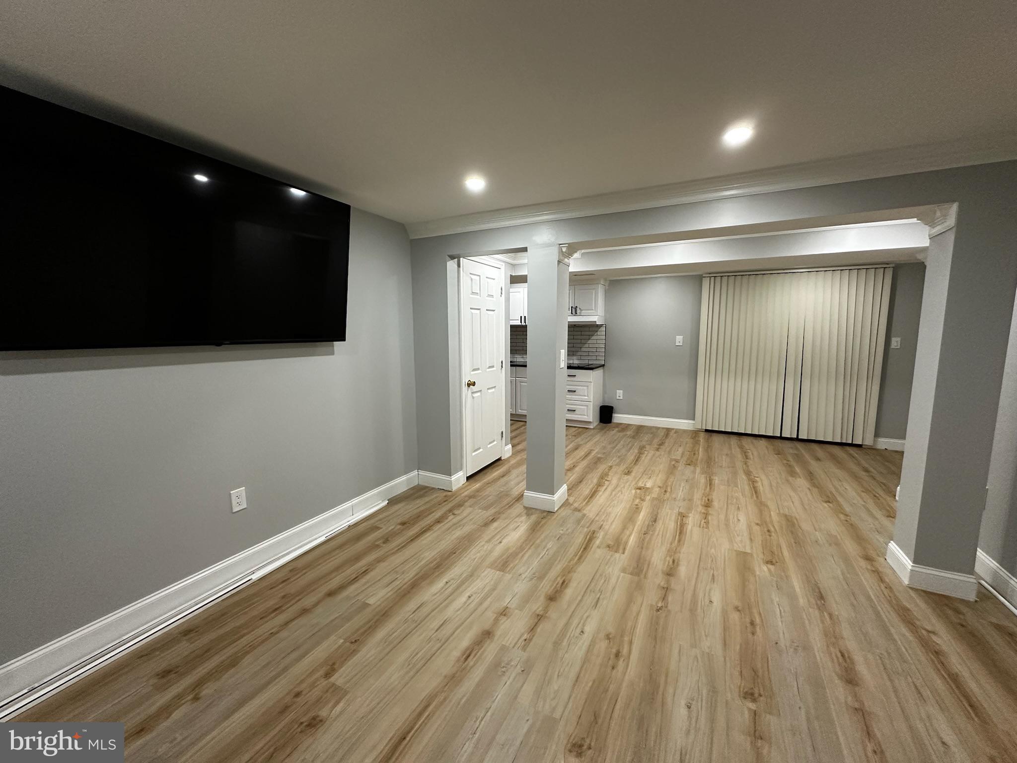 HUNTERS WOODS - Residential Lease