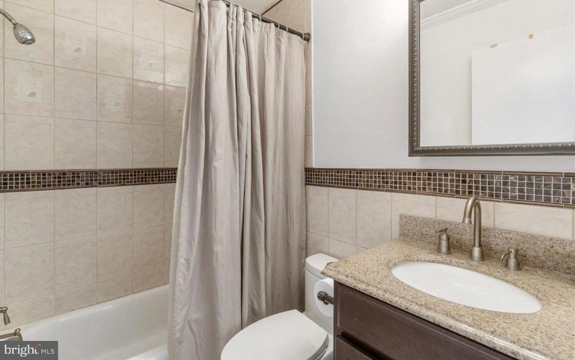 HUNTERS WOODS - Residential Lease