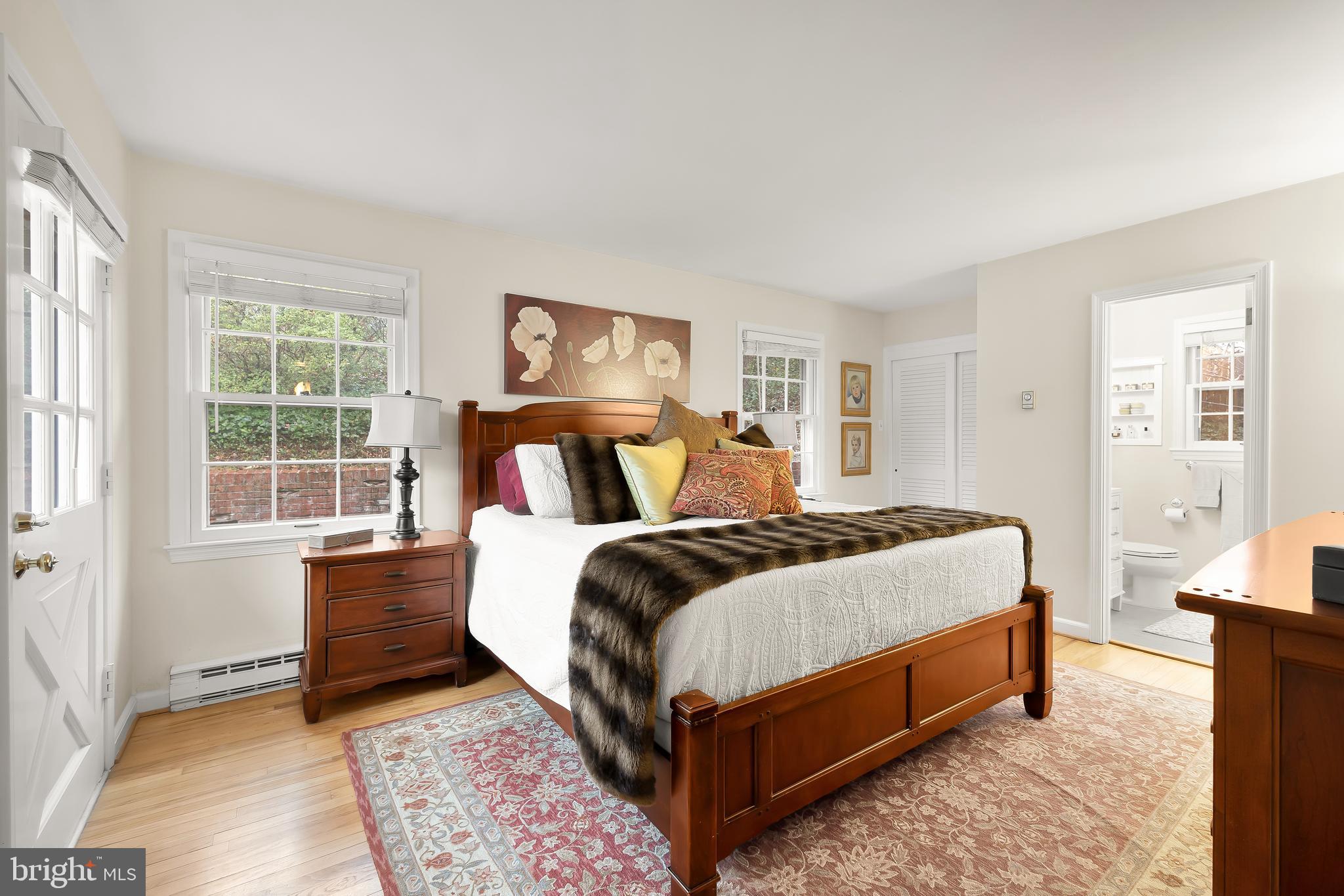 COUNTRY CLUB HILLS - Residential