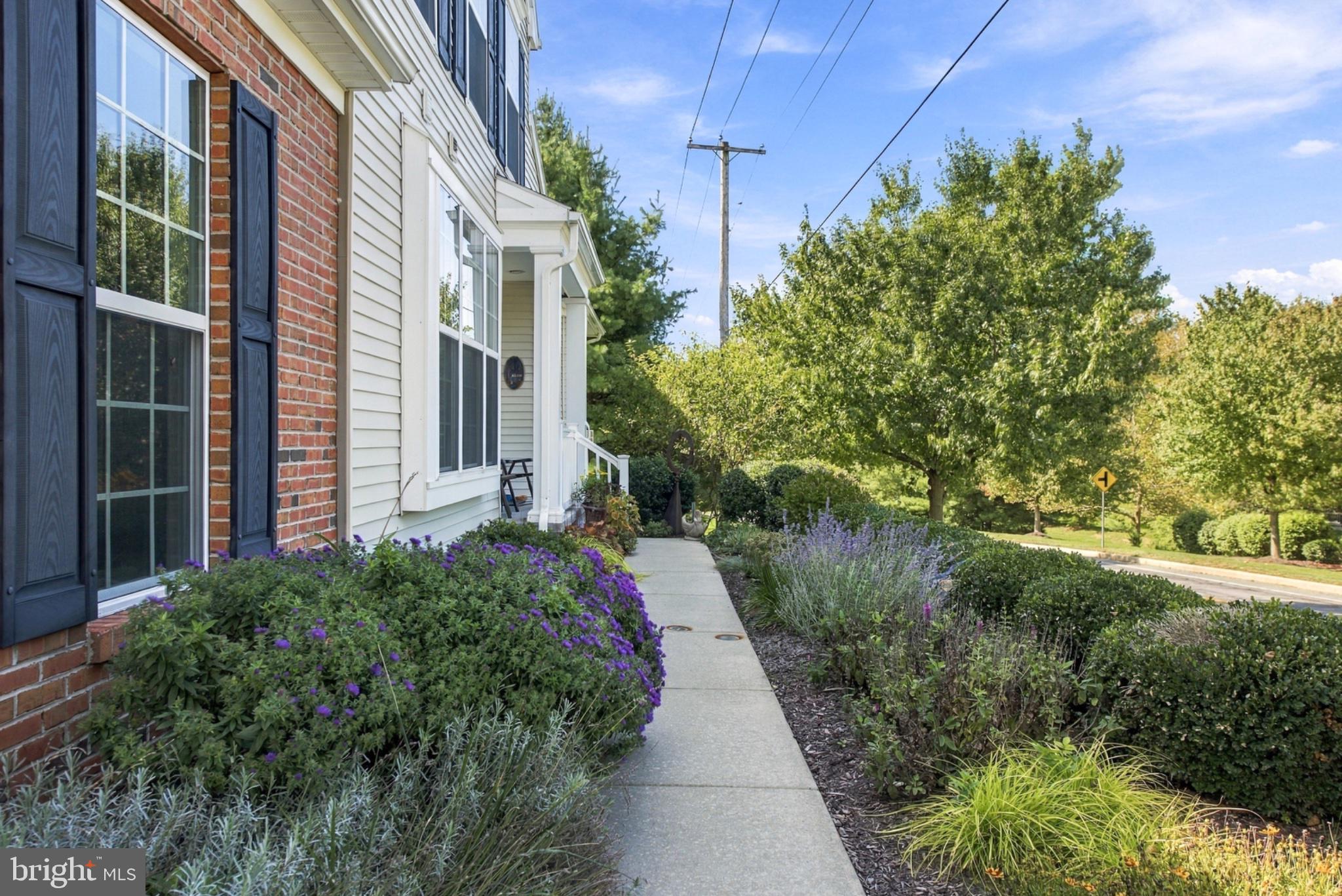 203 STEEPBANK ROAD