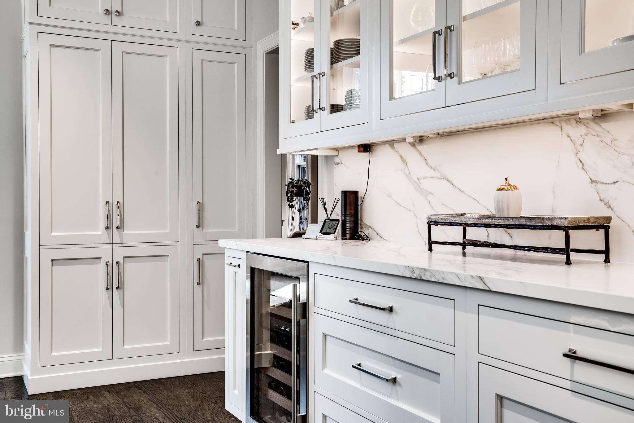 WILLOWS OF POTOMAC - Residential