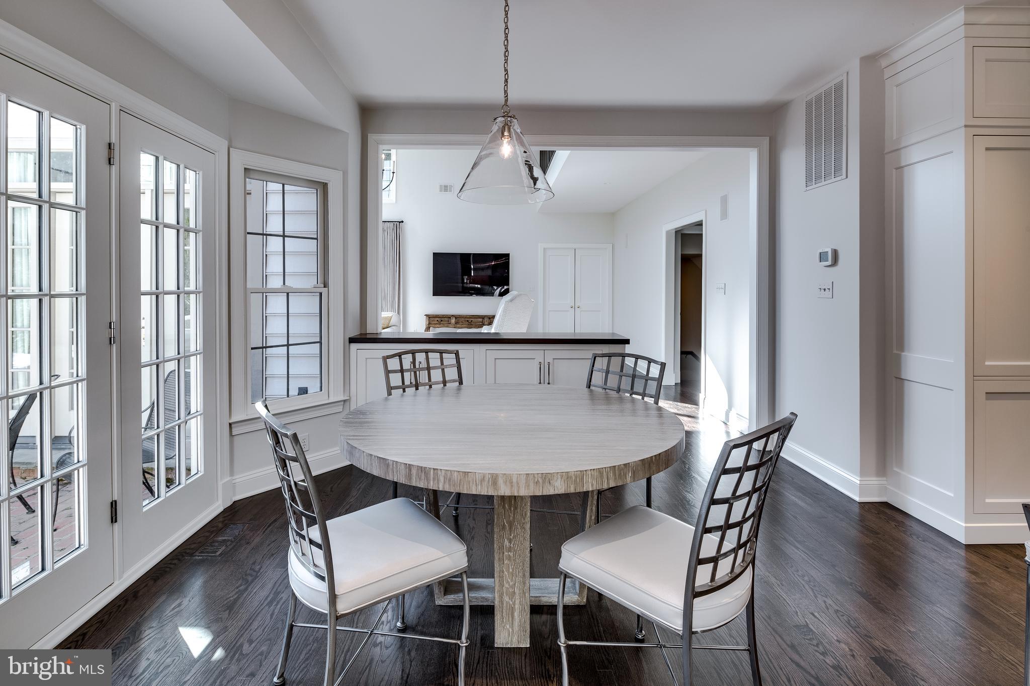 WILLOWS OF POTOMAC - Residential