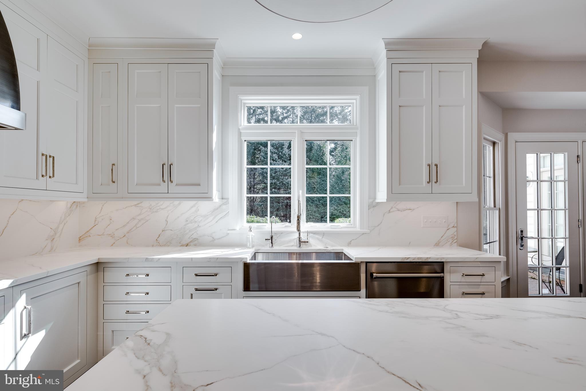 WILLOWS OF POTOMAC - Residential