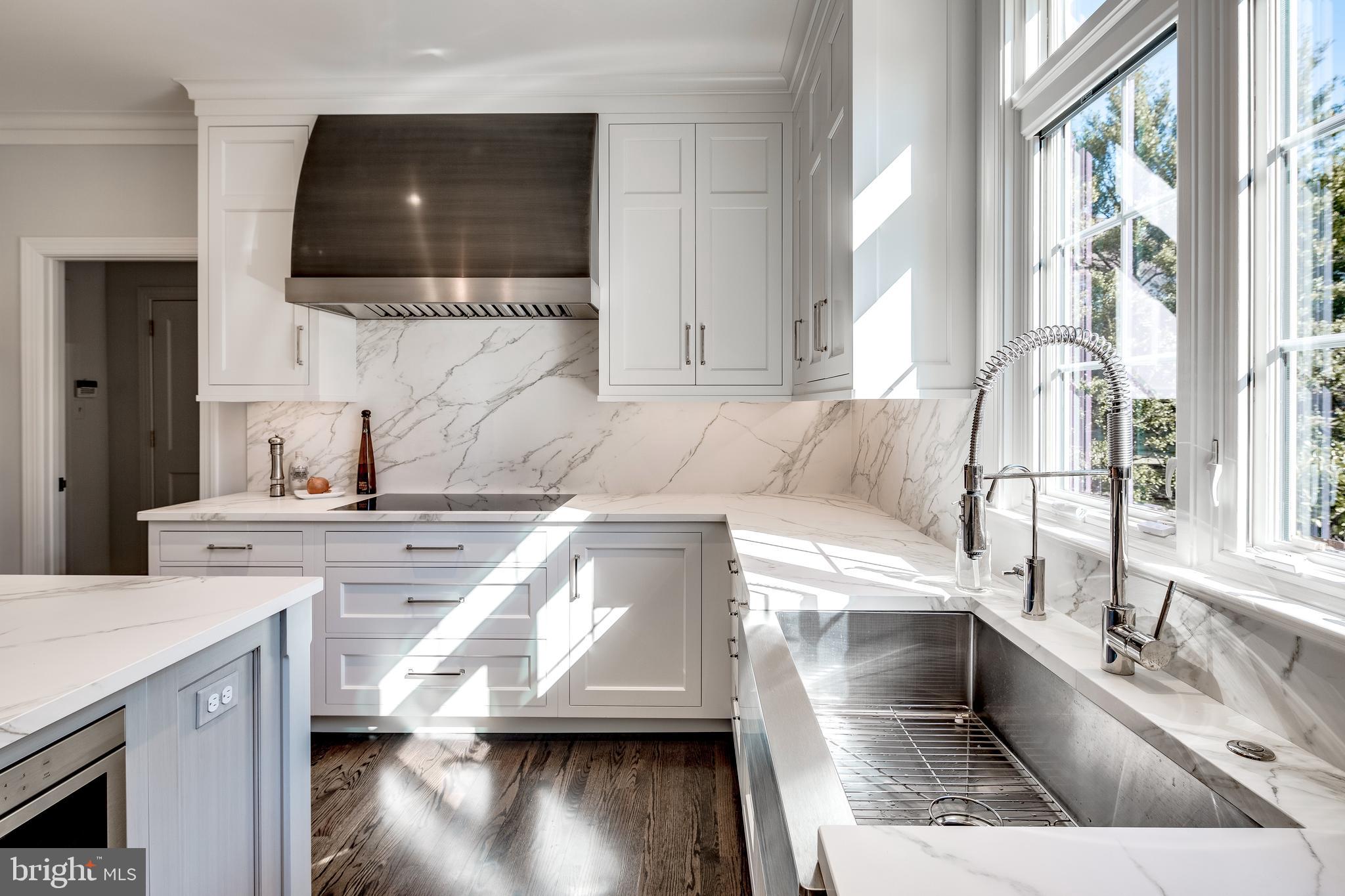 WILLOWS OF POTOMAC - Residential