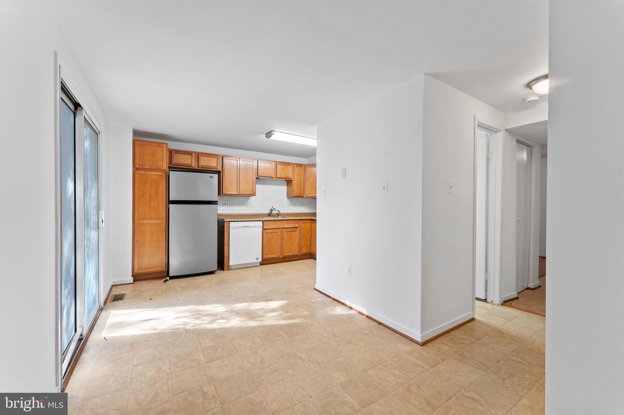 PRESIDENTIAL VILLAGE - Residential