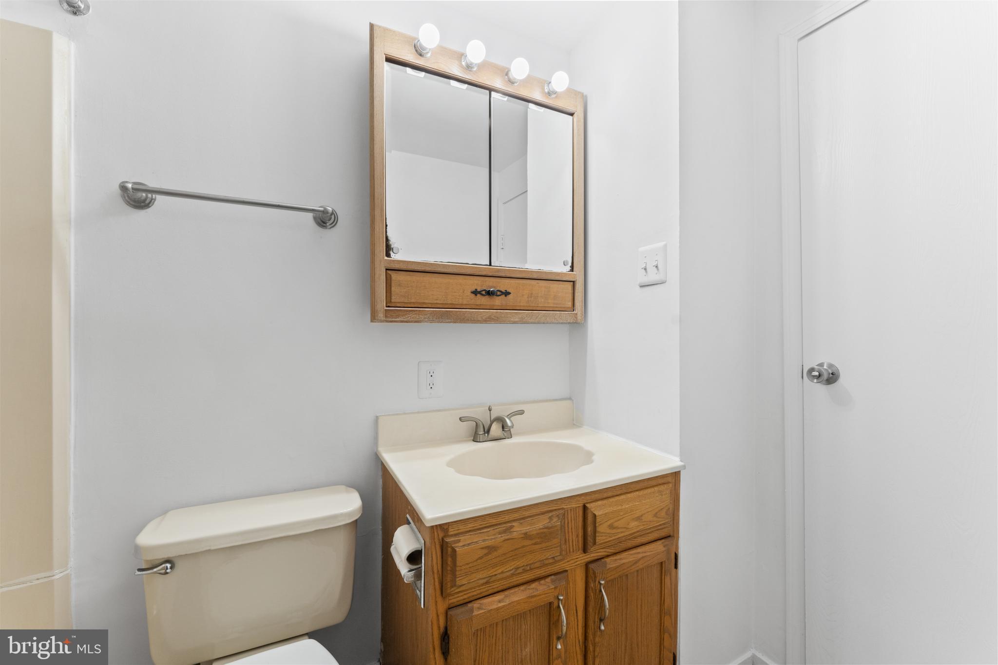 PRESIDENTIAL VILLAGE - Residential