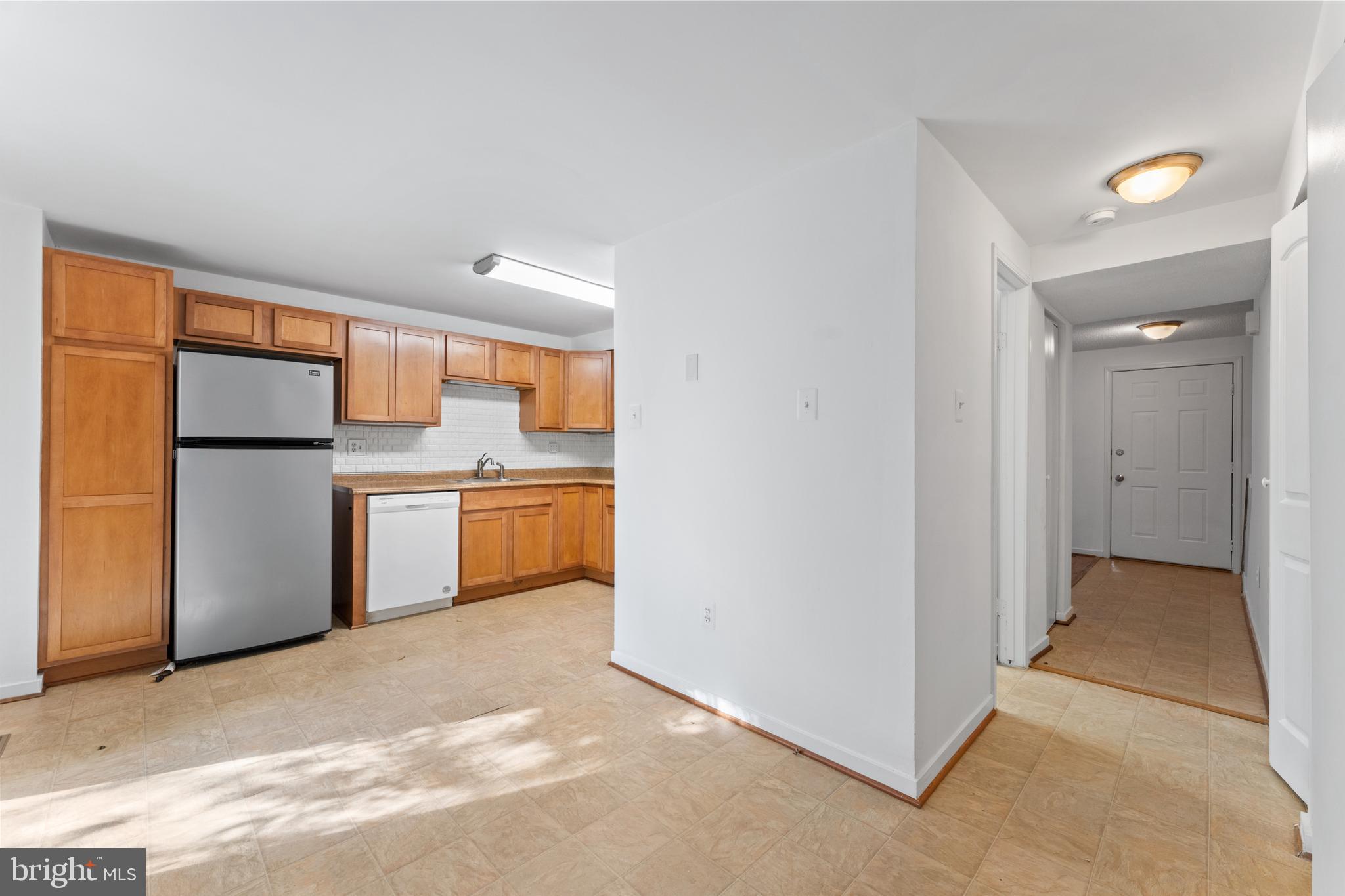 PRESIDENTIAL VILLAGE - Residential