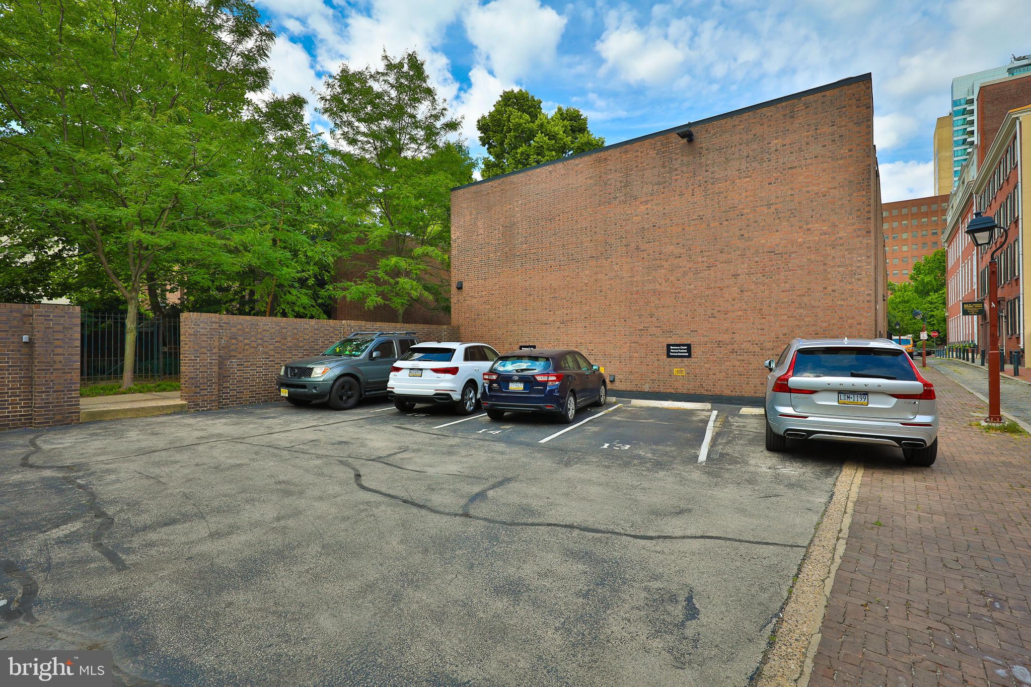 SOCIETY HILL - Residential