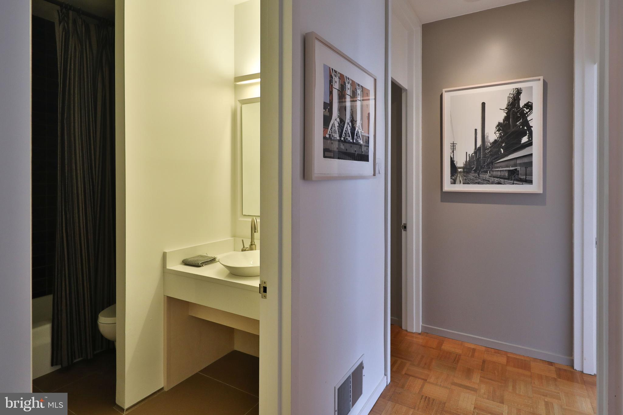 SOCIETY HILL - Residential