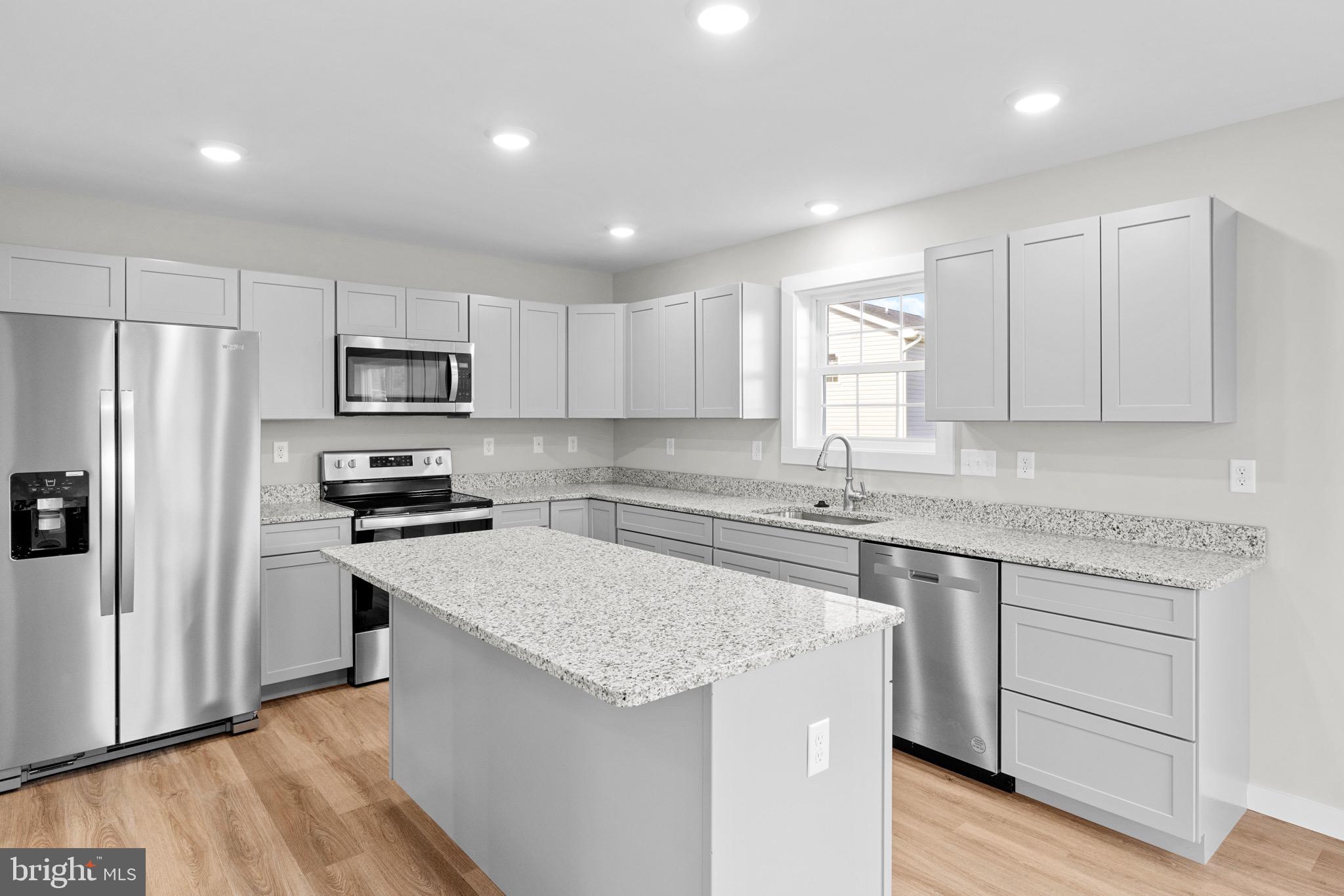 PEBBLE RIDGE - Residential