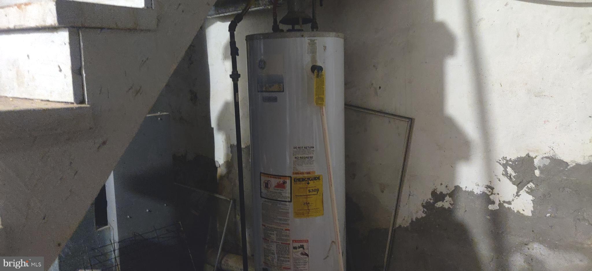 ELMWOOD PARK - Residential