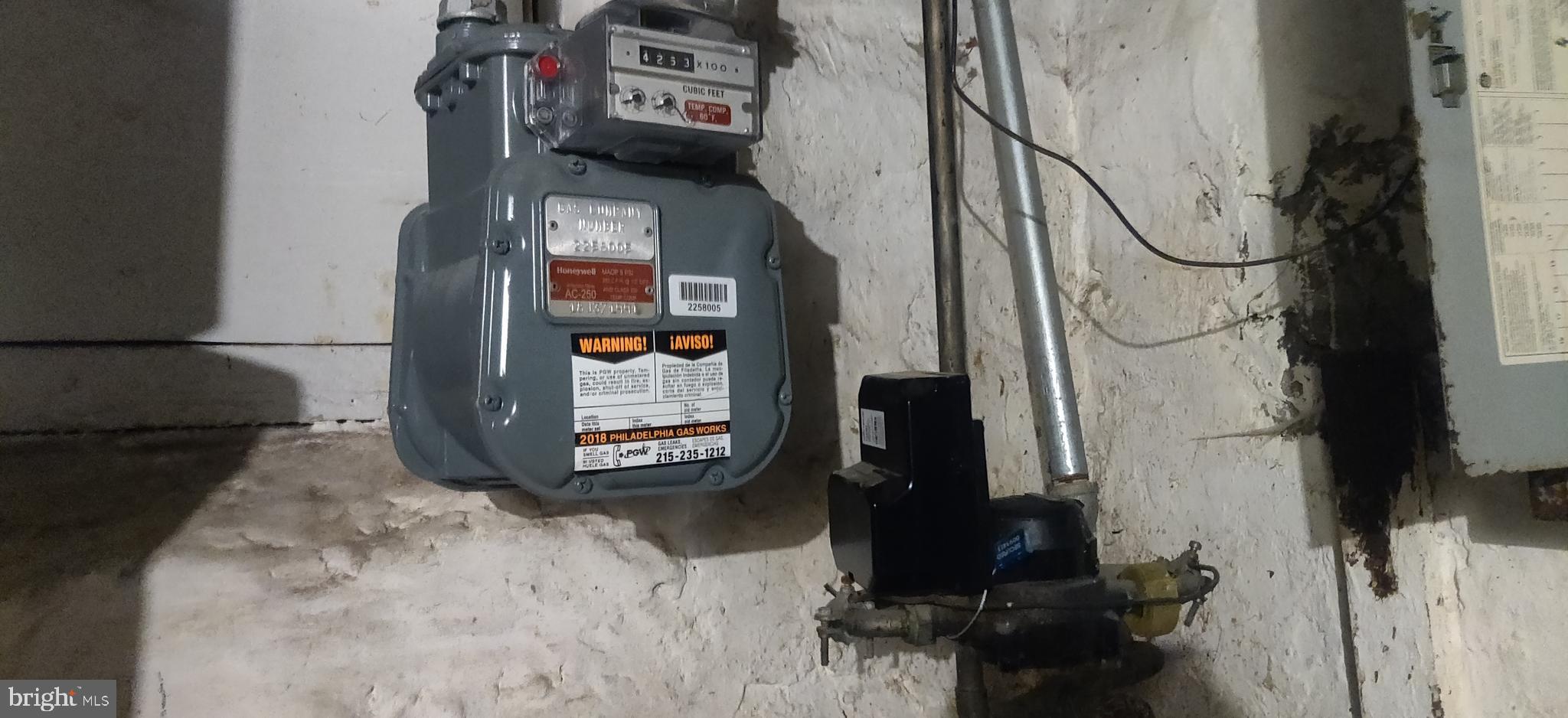 ELMWOOD PARK - Residential