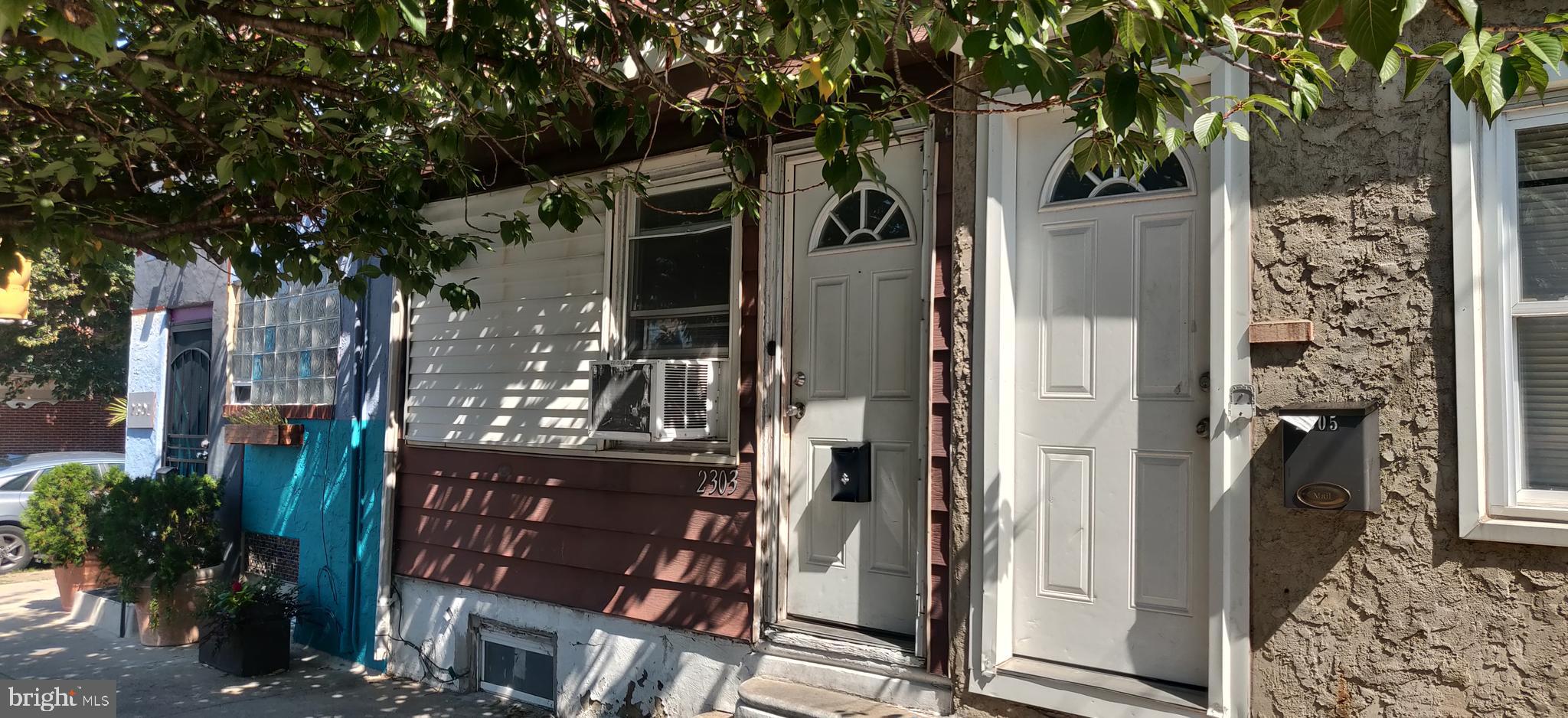 ELMWOOD PARK - Residential