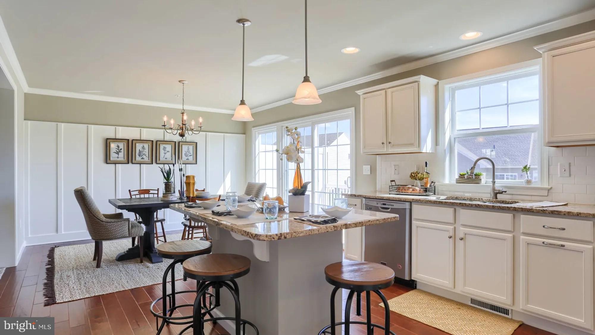 103 CANDLER WAY 044