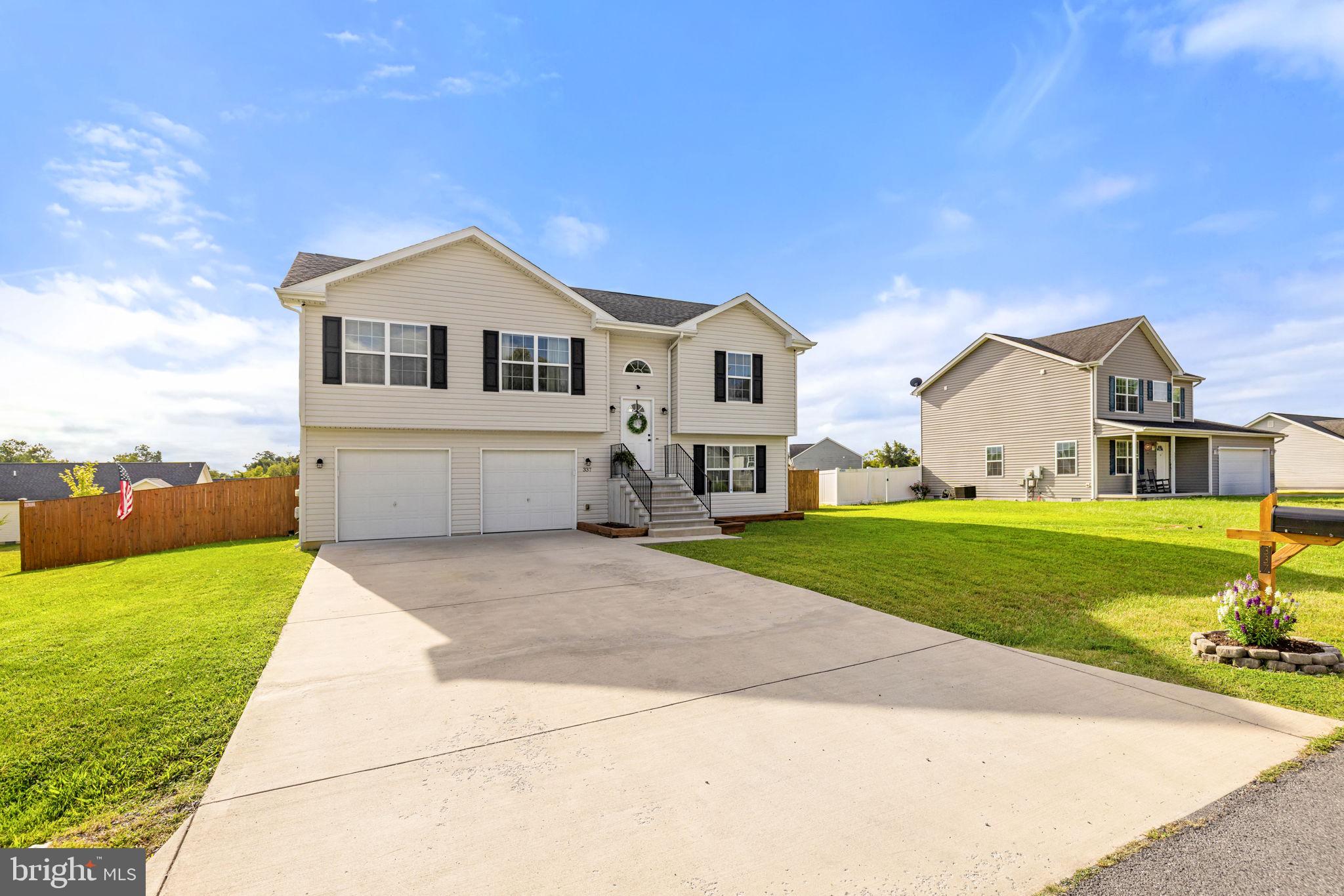 BOYDS CROSSING - Residential