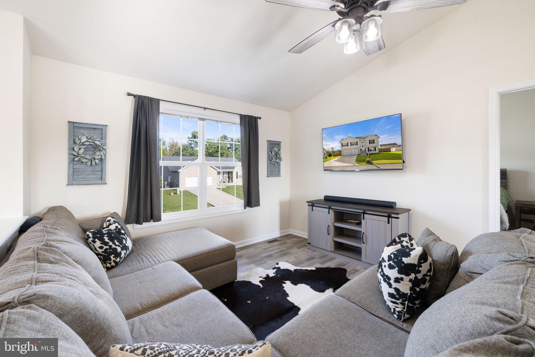 BOYDS CROSSING - Residential