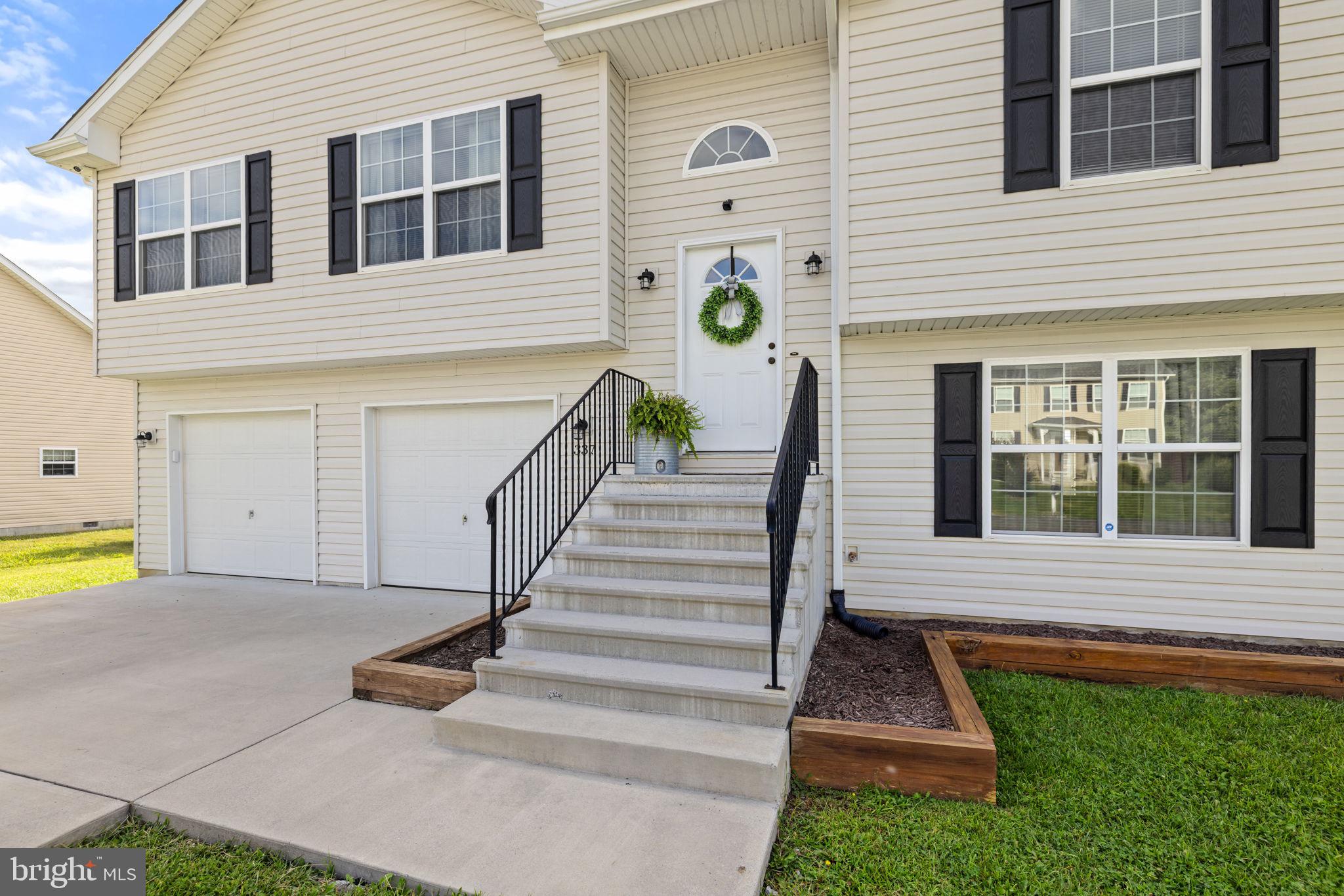 BOYDS CROSSING - Residential