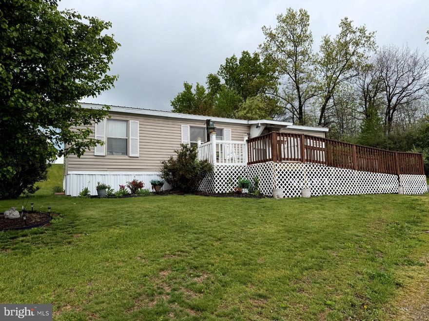 Move-In Ready & Turn-Key! 
Come take a look at this beautifully renovated, 3-bedroom, 2-full-bath mobile home located in a well kept mobile home park on a desirable corner lot. Step inside to a cozy living room, an eat-in kitchen, and spacious bedrooms all thoughtfully updated for modern living. This home has been fully renovated and is truly turn-key. All appliances are brand new and stay with the home, along with the living room TV and the primary bedroom TV for added convenience. You’ll also appreciate the front ramp for easy access, washer and dryer hookups, and an included 12X14 storage shed for extra space!!!!! Nothing to do but move in and enjoy schedule your private showing today!!!!!!!