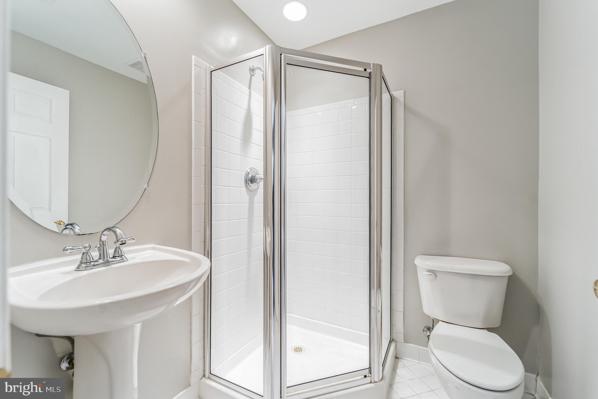 MONTJOY - Residential Lease