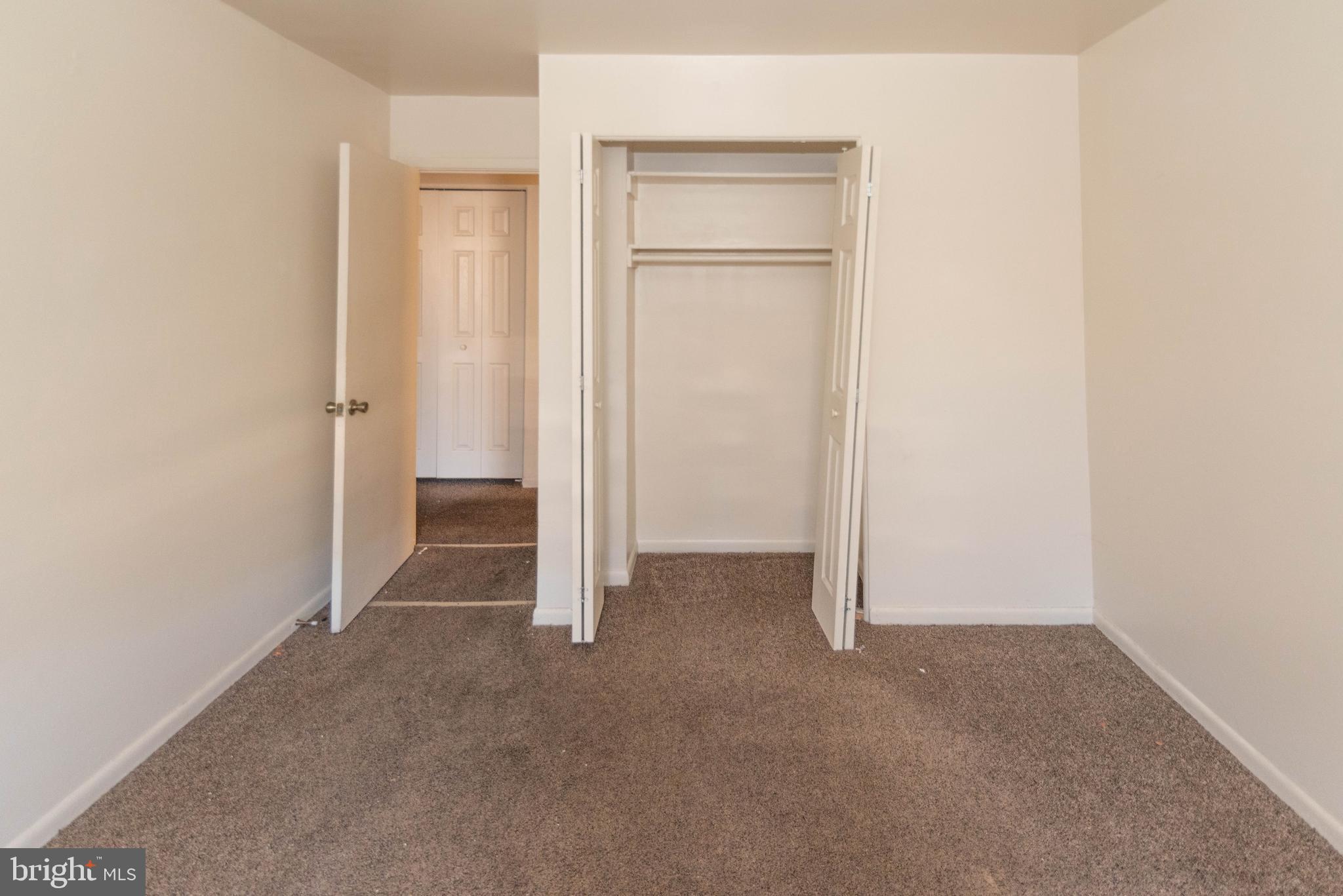 ROSEMONT EAST - Residential