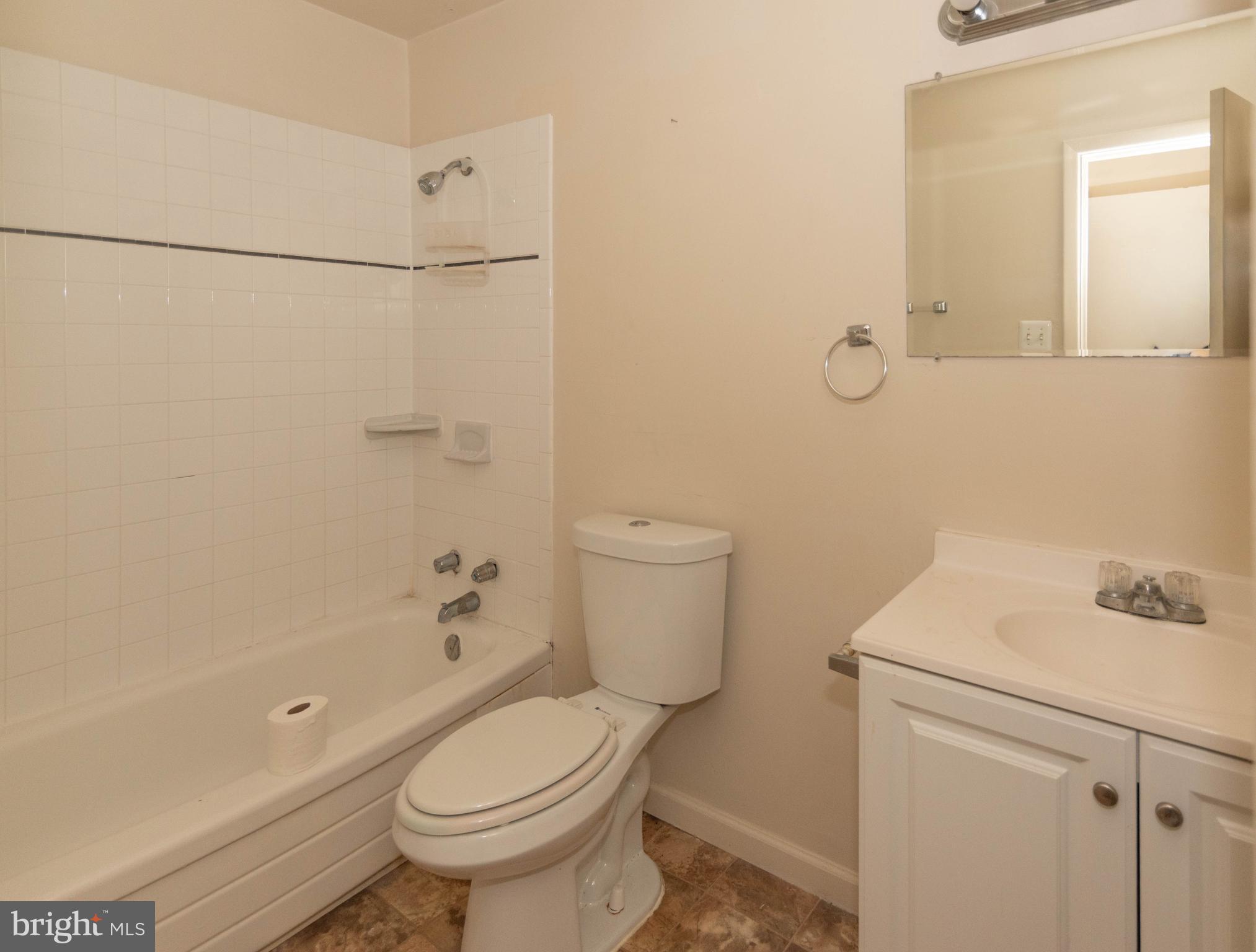 ROSEMONT EAST - Residential