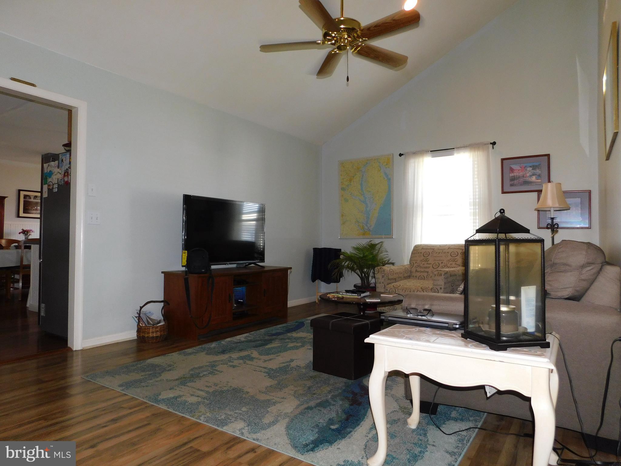 CHESTER RIVER BEACH - Residential