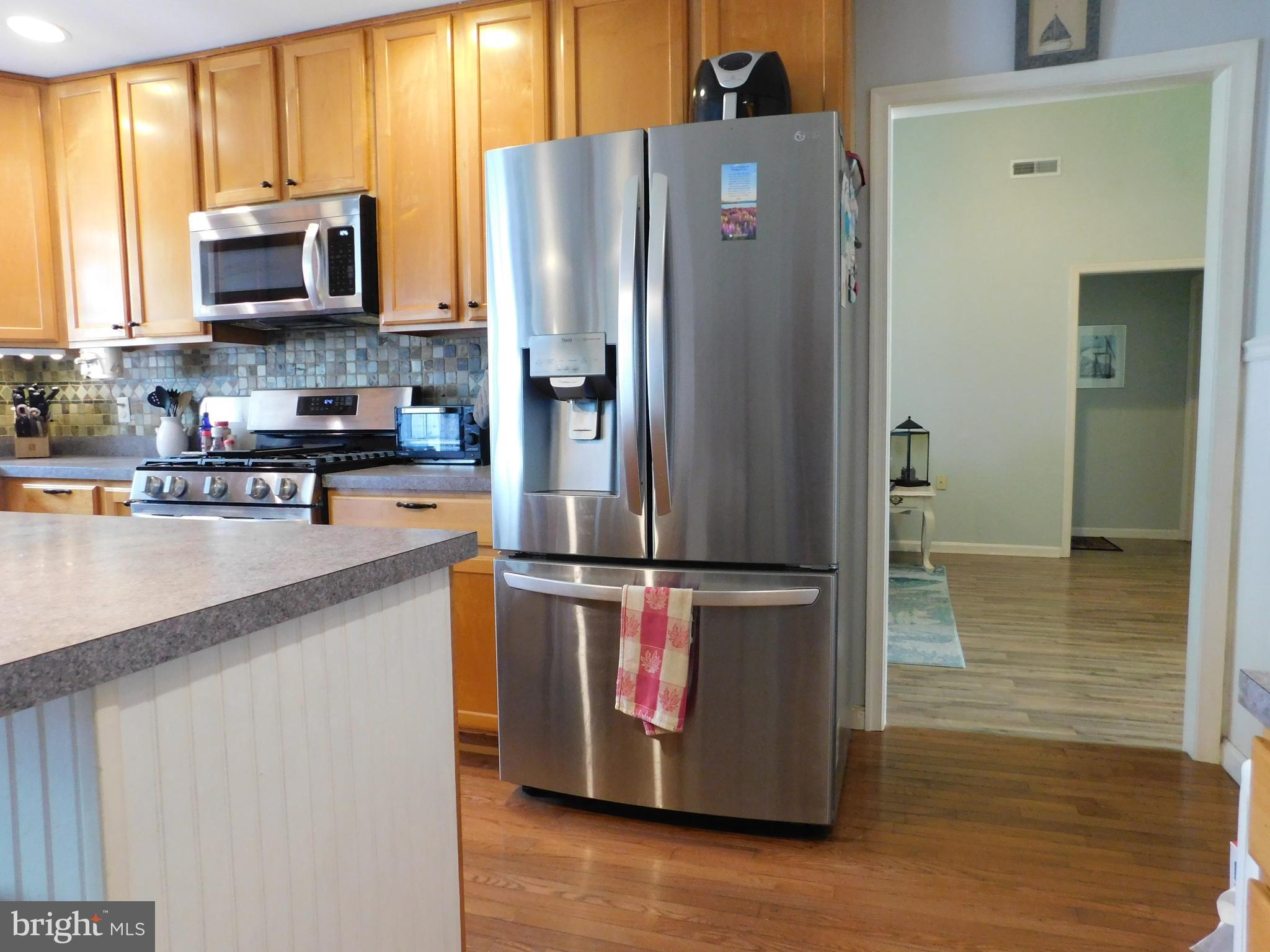 CHESTER RIVER BEACH - Residential