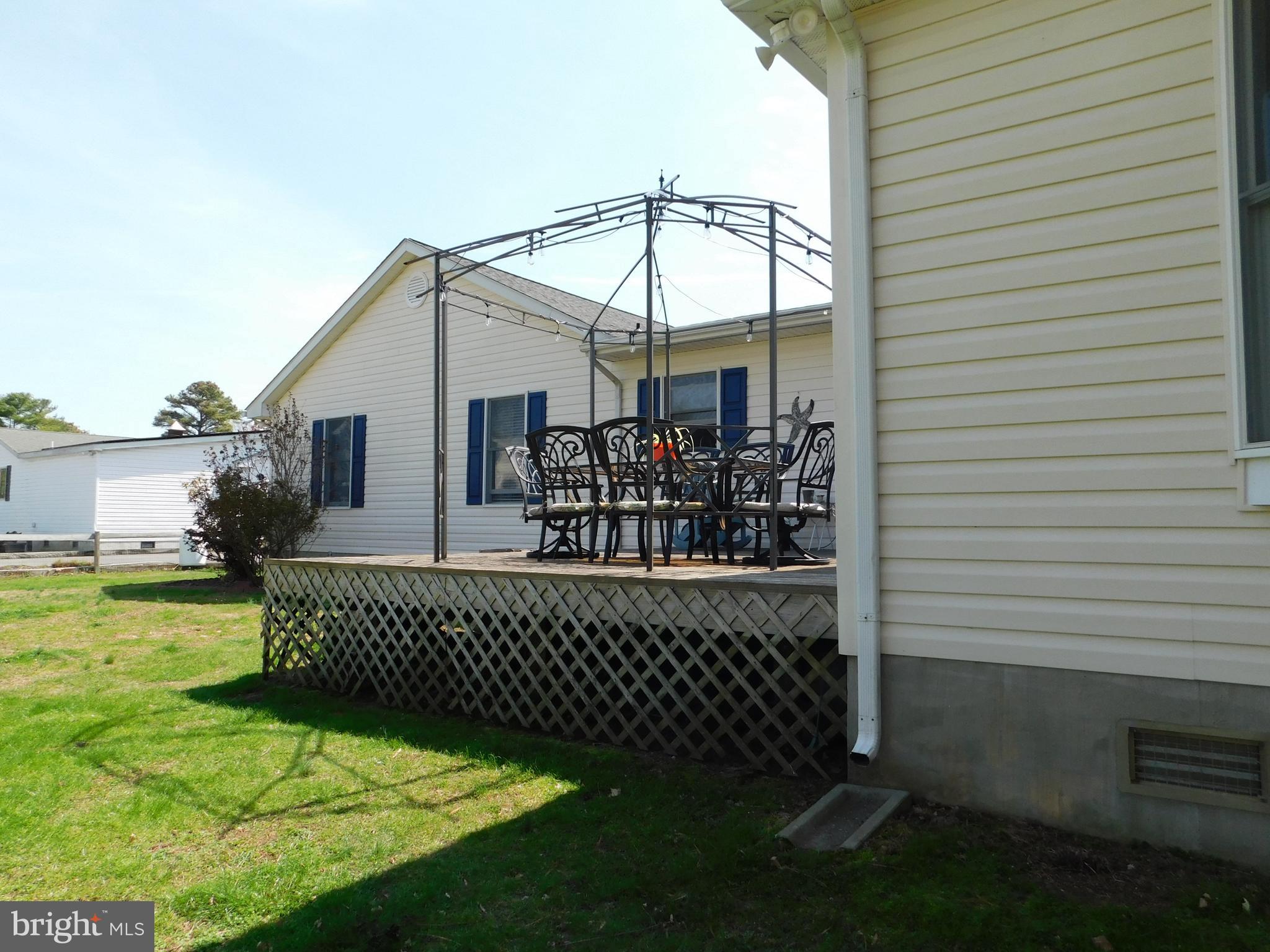 CHESTER RIVER BEACH - Residential