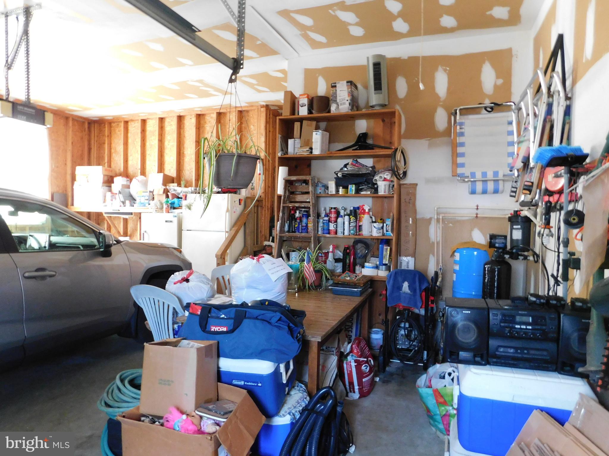 CHESTER RIVER BEACH - Residential