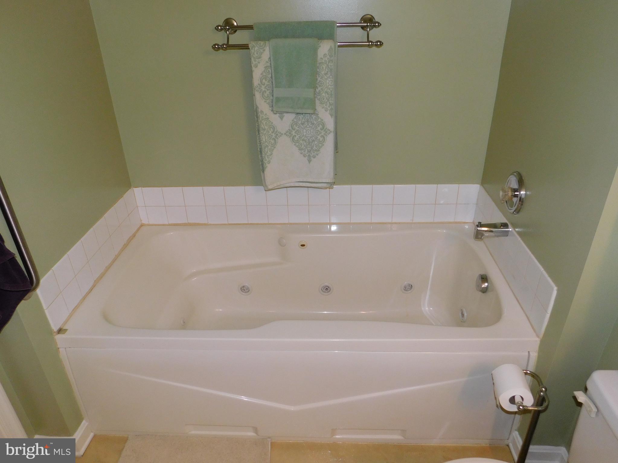 CHESTER RIVER BEACH - Residential