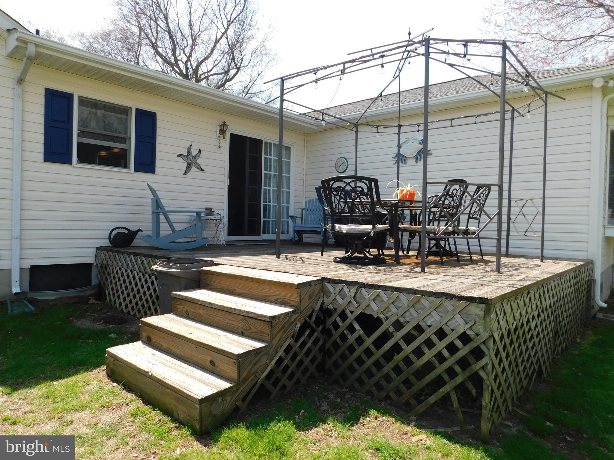 CHESTER RIVER BEACH - Residential