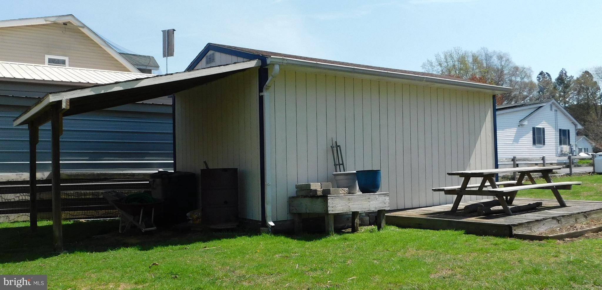 CHESTER RIVER BEACH - Residential