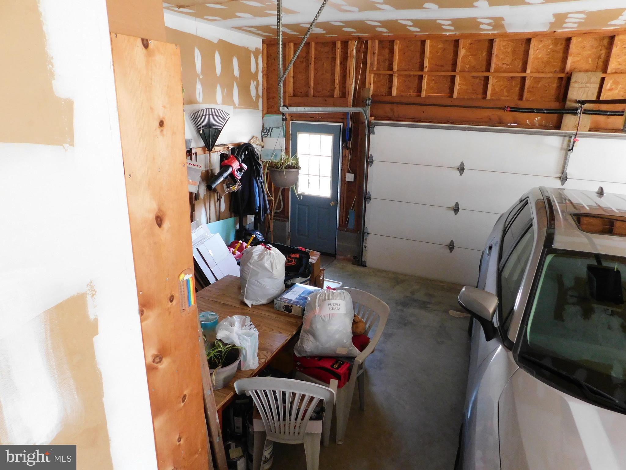 CHESTER RIVER BEACH - Residential