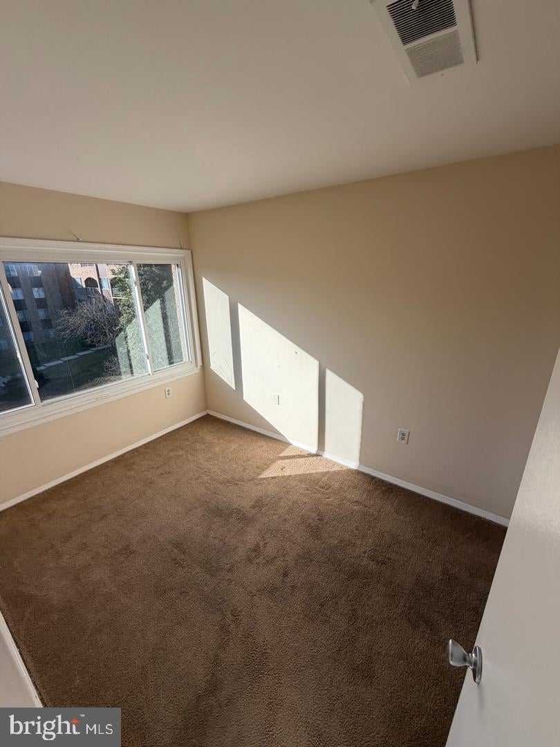 418 GIRARD STREET 302