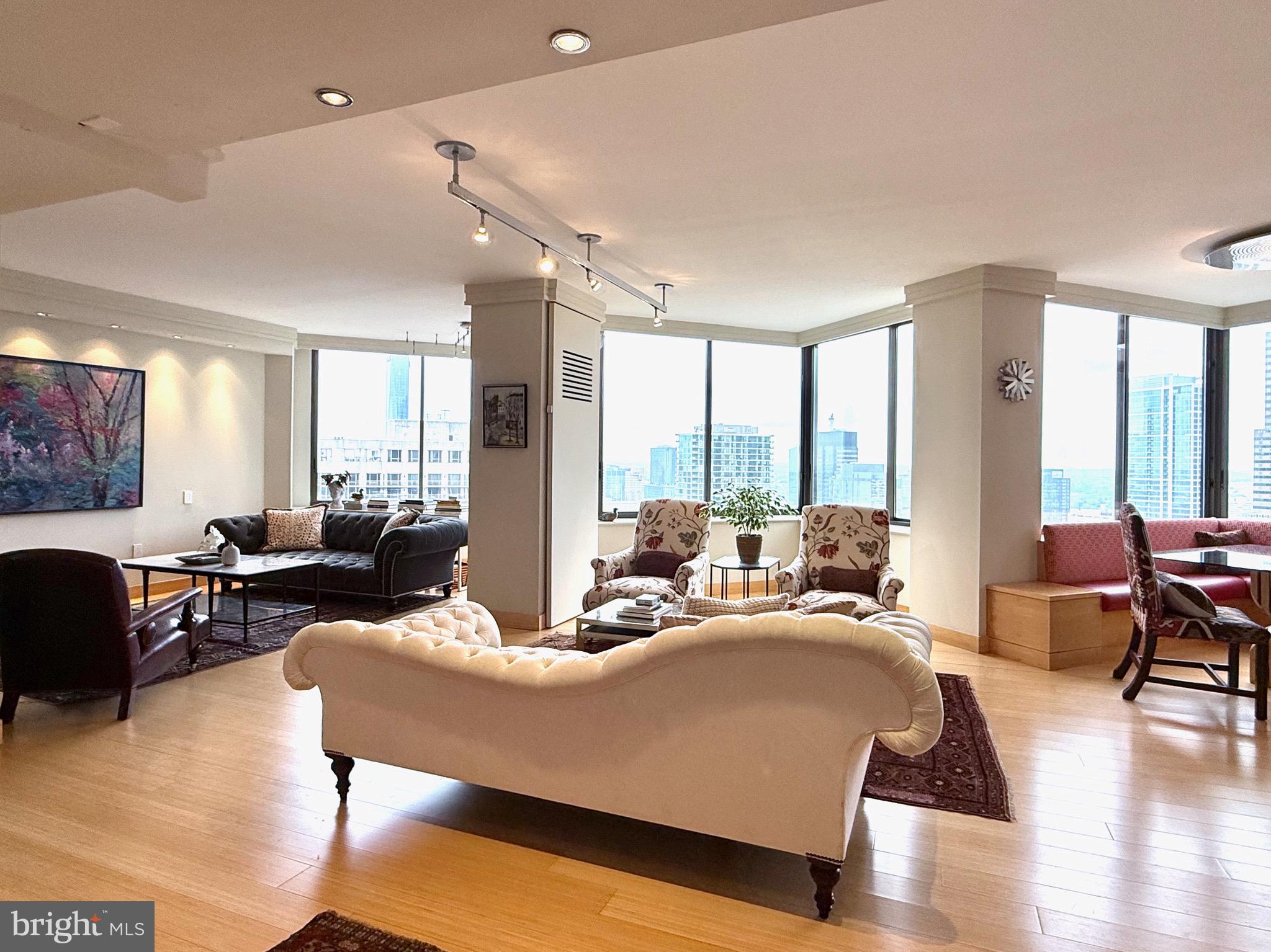 RITTENHOUSE SQUARE - Residential